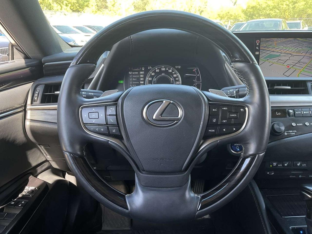 2020 Lexus ES 300 Premium - LEATHER! NAV! BACK-UP CAM! BSM! SAFETY SENSE! Photo