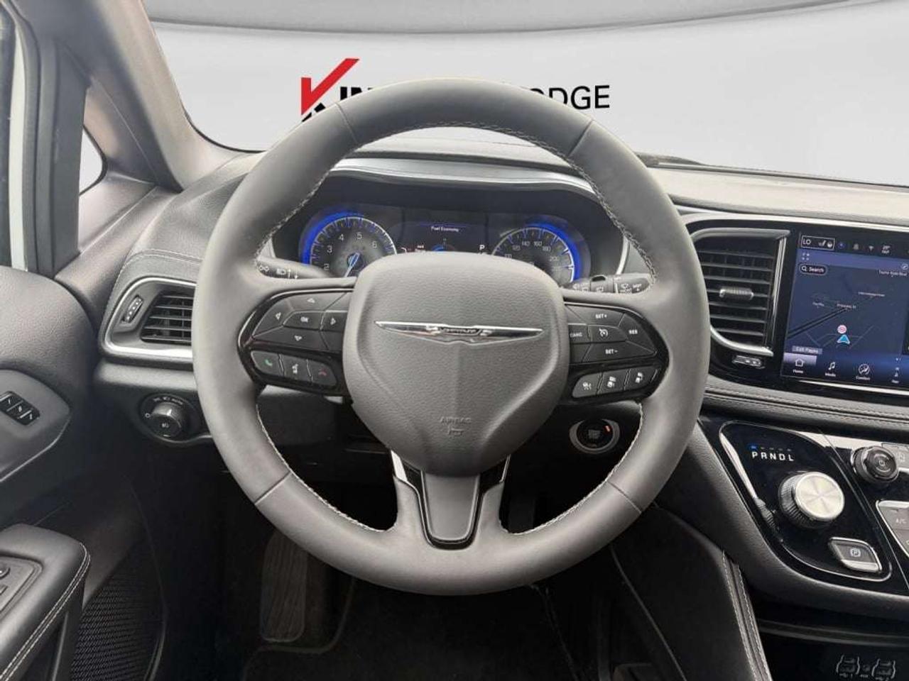 2025 Chrysler Pacifica Limited   Service Loaner Vehicle Photo