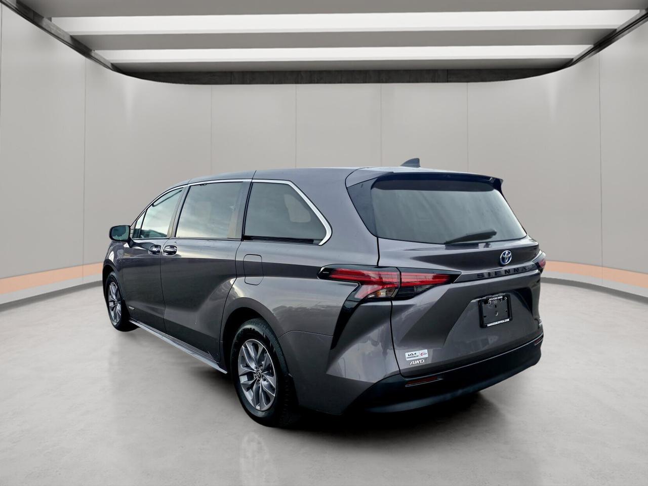 2021 Toyota Sienna XLE TI 7 places Photo