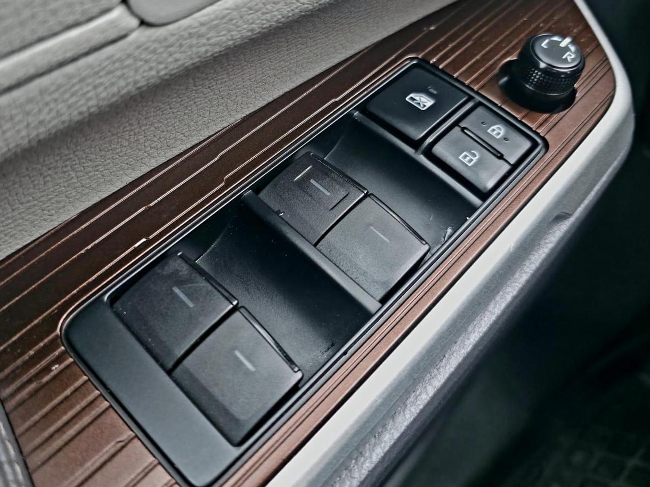2021 Toyota Sienna XLE TI 7 places Photo