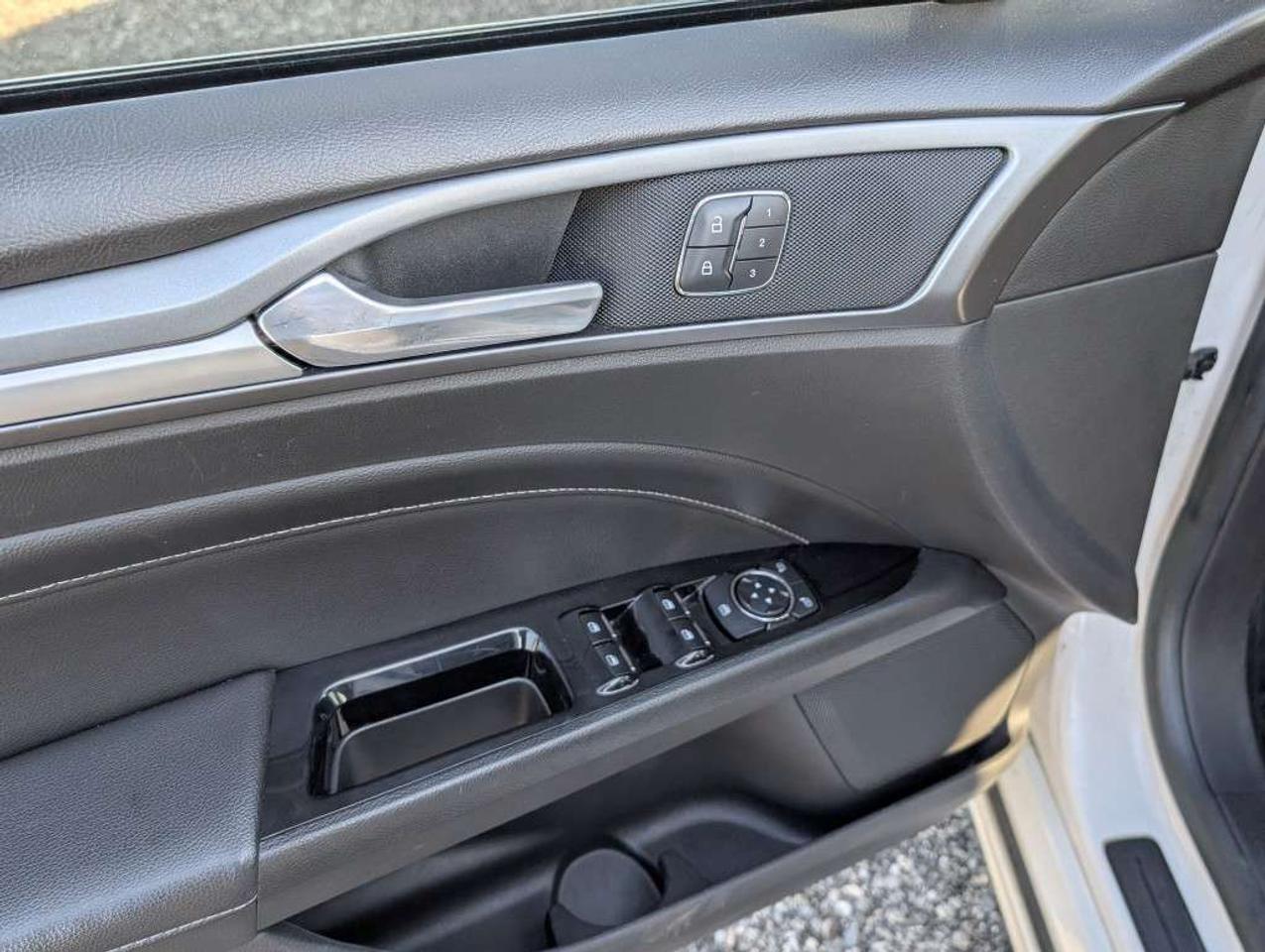 2015 Ford Fusion Titanium AWD NAV LEATHER SUNROOF CAMERA RMT START Photo