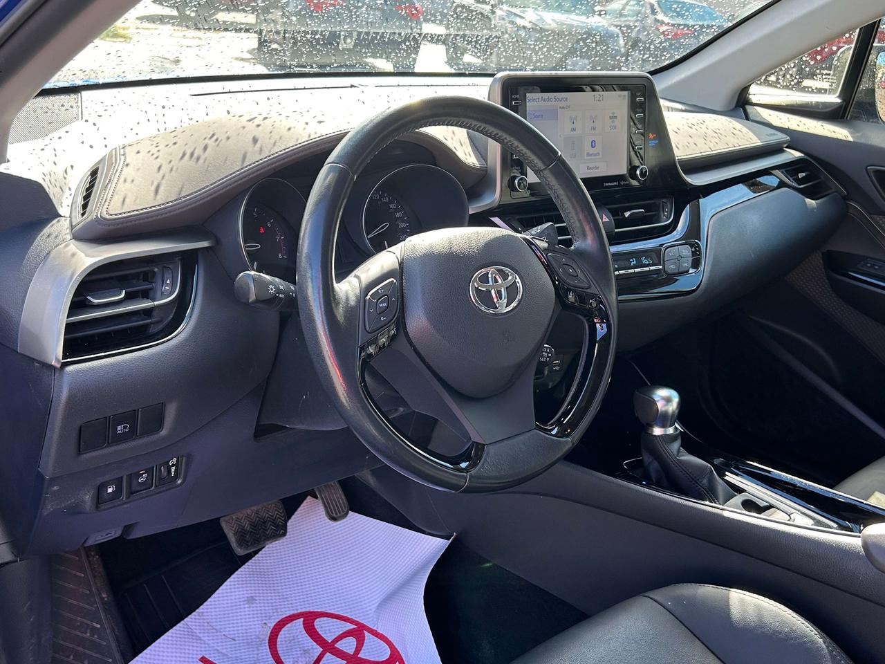 2021 Toyota C-HR Limited   ONE OWNER Photo