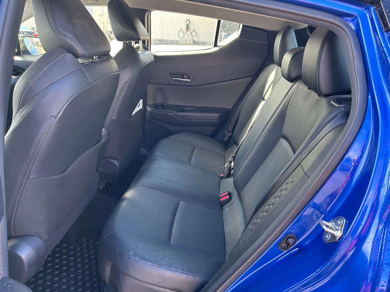 2021 Toyota C-HR Limited   ONE OWNER Photo