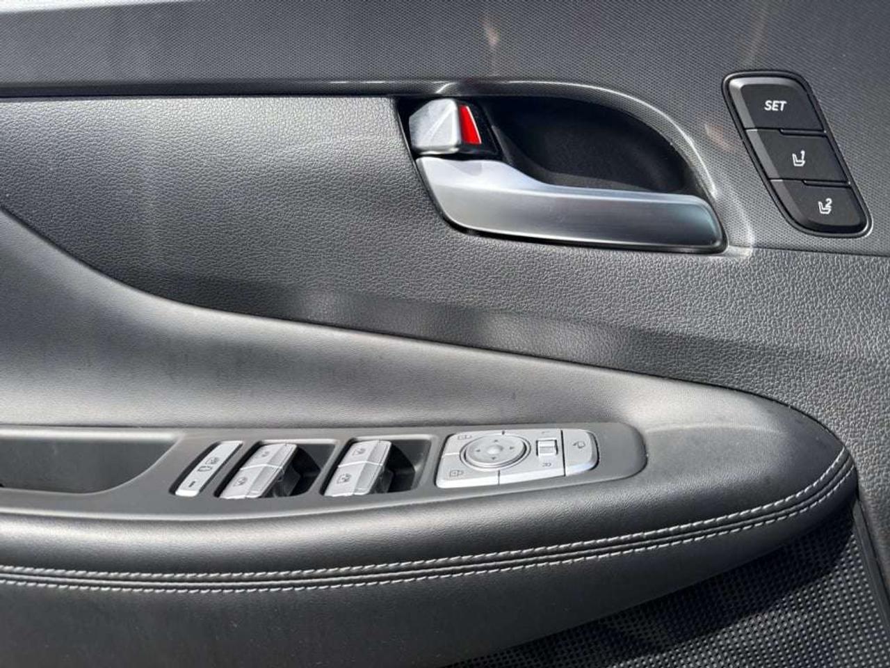 2023 Hyundai Santa Fe ULTIMATE CALLIGRAPHY AWD Photo