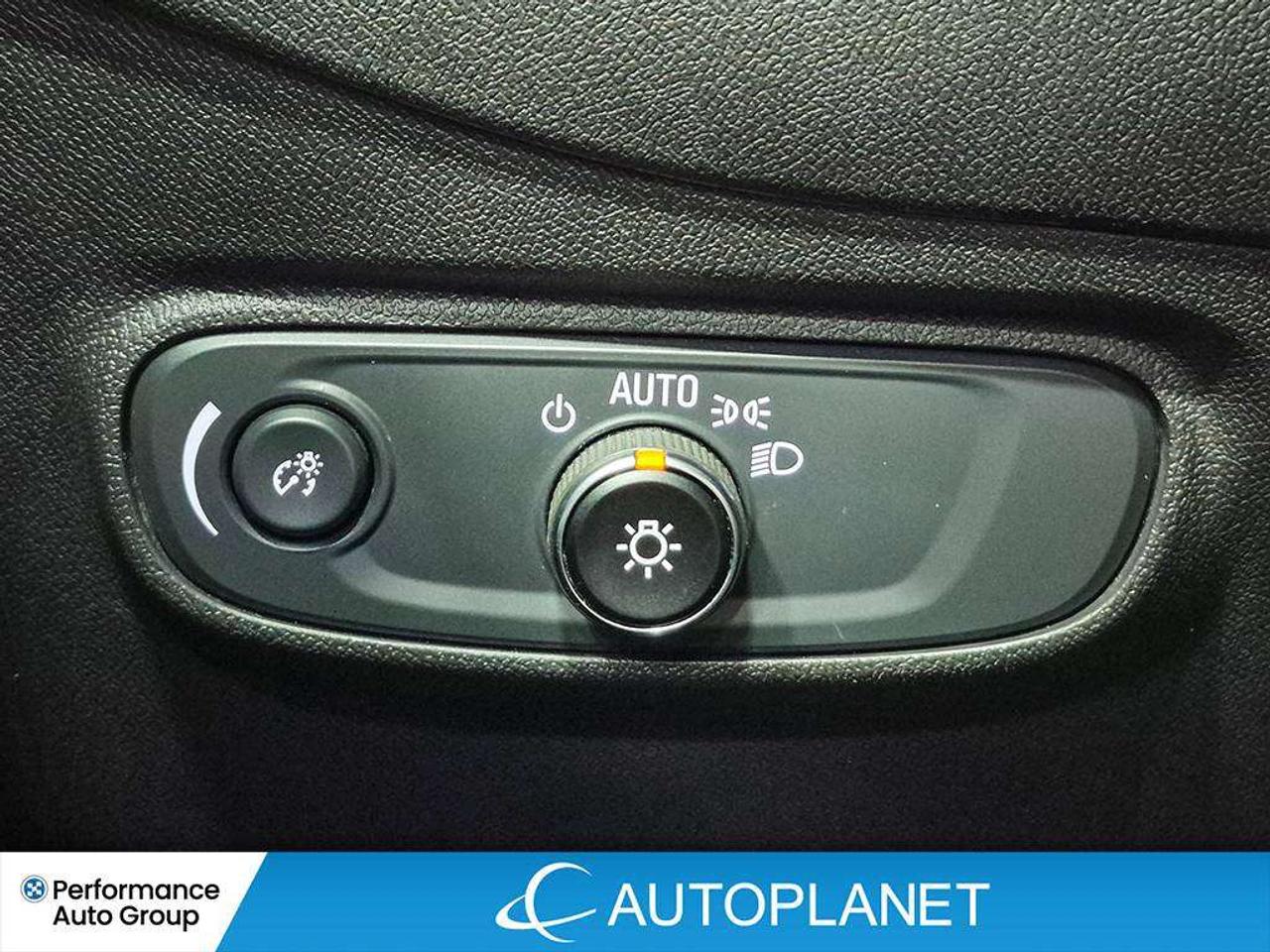 2024 Chevrolet Equinox LT AWD, Turbo, Back Up Cam, Apple CarPlay! Photo