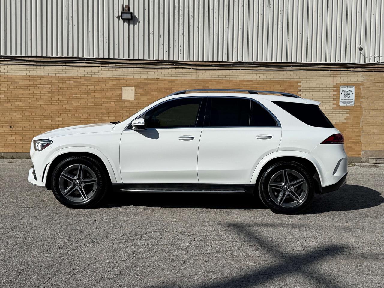 2022 Mercedes-Benz GLE One Owner l 4Matic l 2.0 l 4Cyl l AMG l Burmester Photo