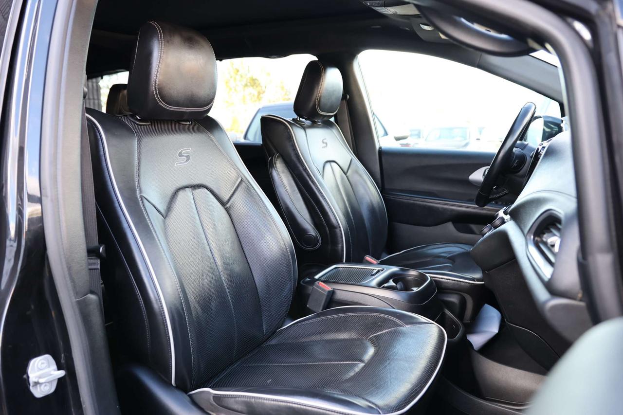 2018 Chrysler Pacifica LIMITED-7PASS-DVD-R STARTER/NAV/360CAM/ADAPT CRUISE/BLIS/FCW/LDW/LEATHER/H & V SEATS/KEYLESS/CARPLAY/PANOROOF Photo