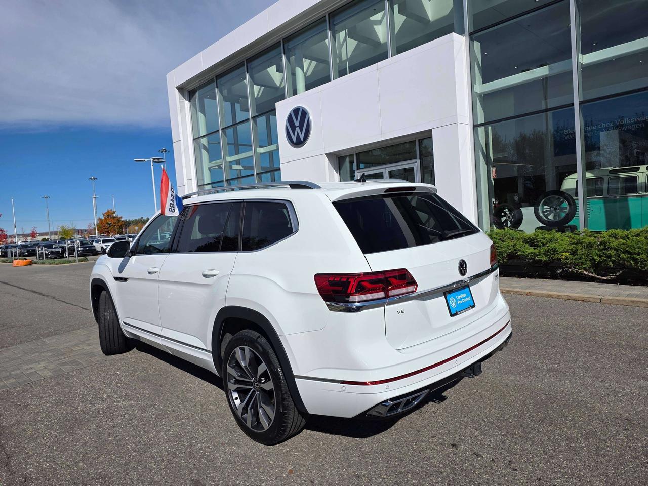 2023 Volkswagen Atlas EXECLINE Photo2