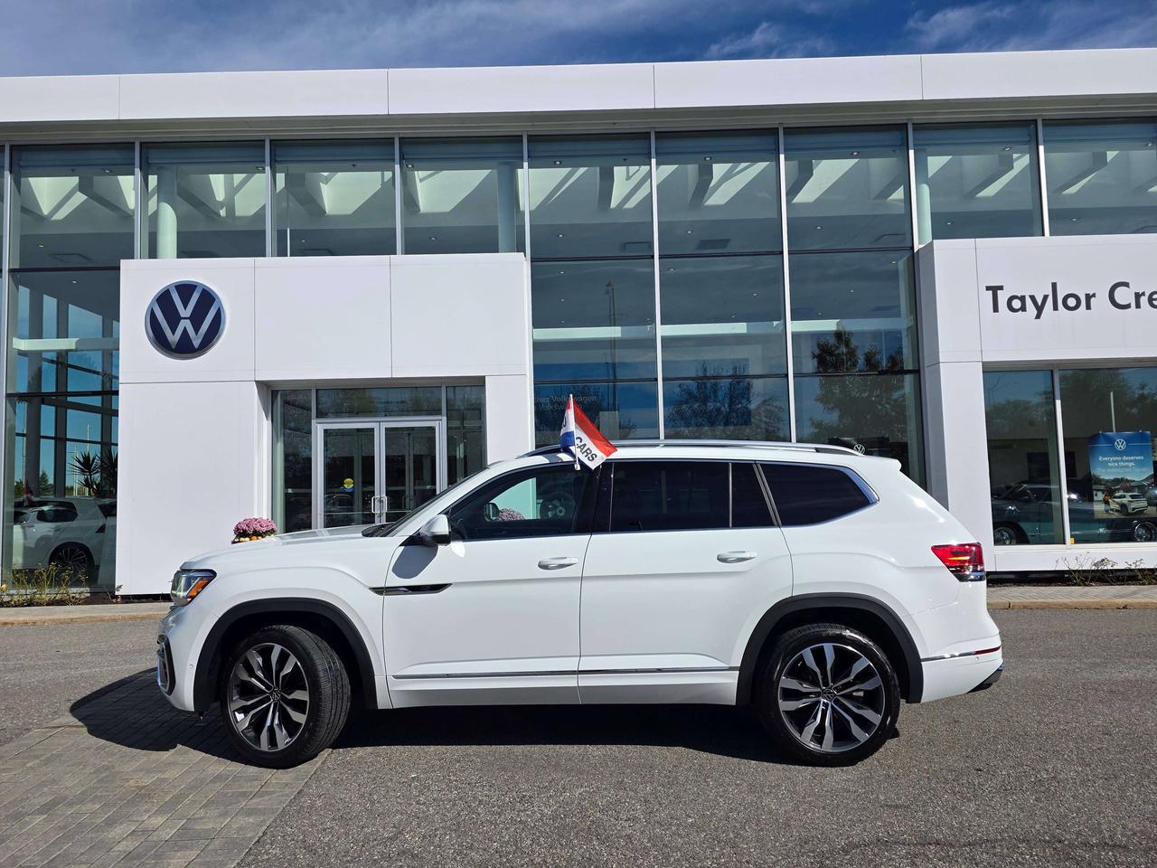 2023 Volkswagen Atlas EXECLINE Photo1