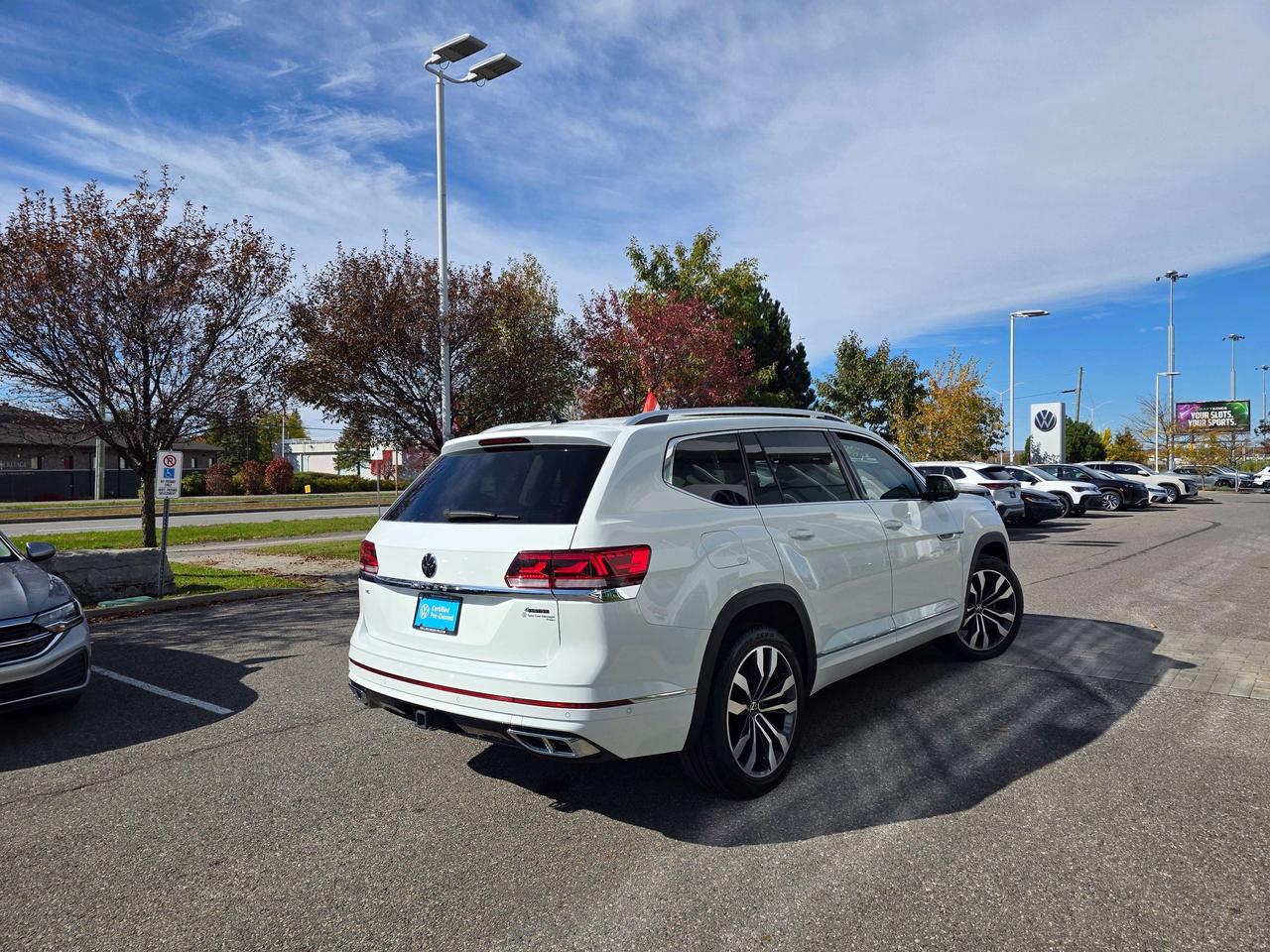 2023 Volkswagen Atlas EXECLINE Photo