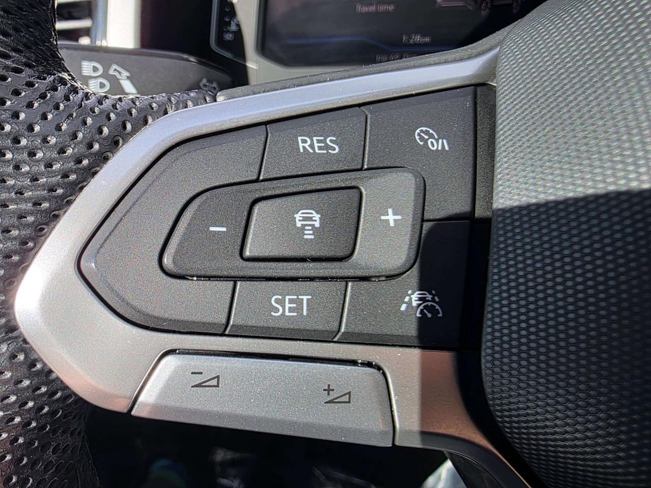 2023 Volkswagen Atlas EXECLINE Photo
