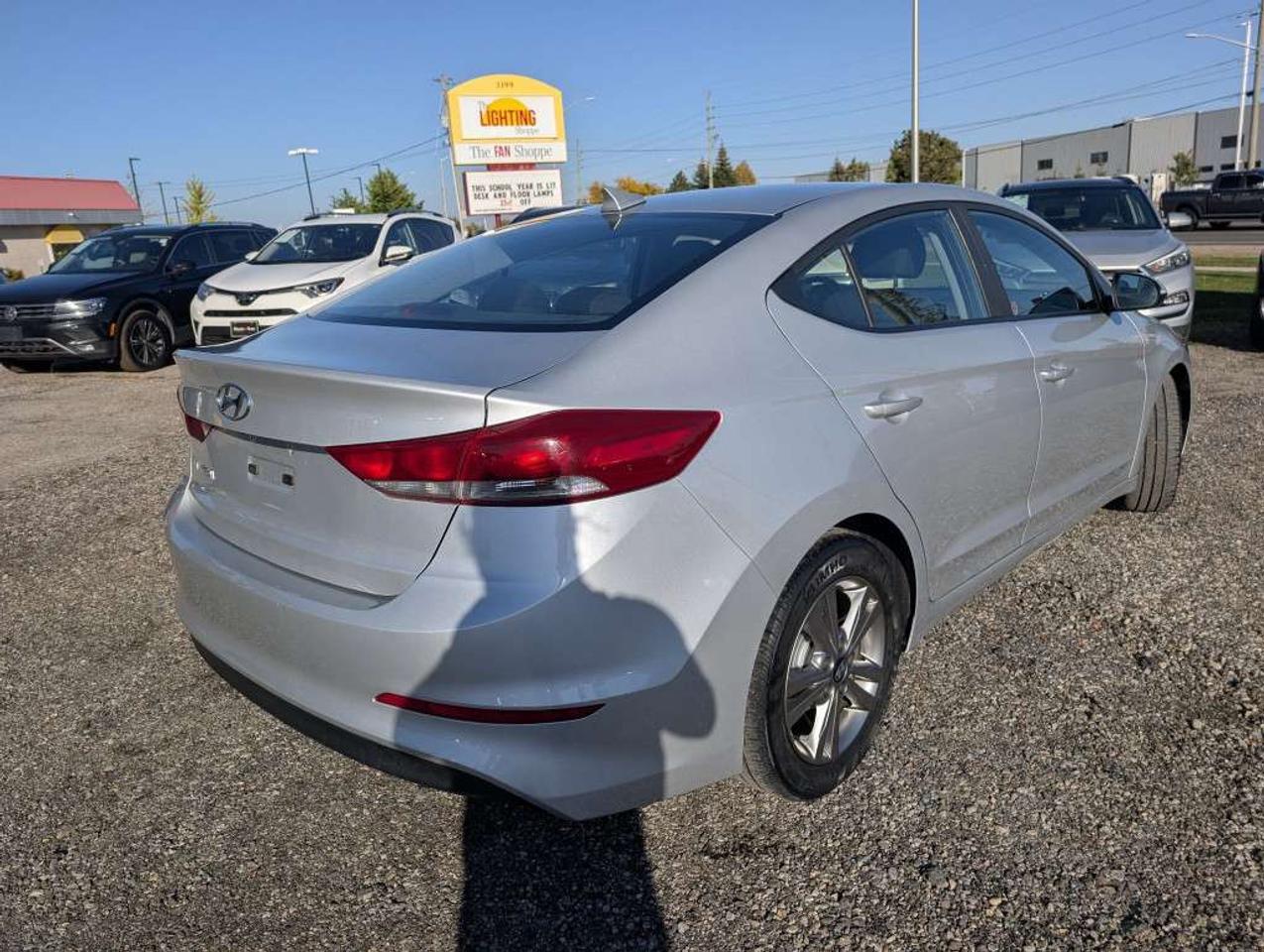 2018 Hyundai Elantra GL   CAMERA BLIND SPOT APPLE CARPLAY&ANDROID AUTO Photo