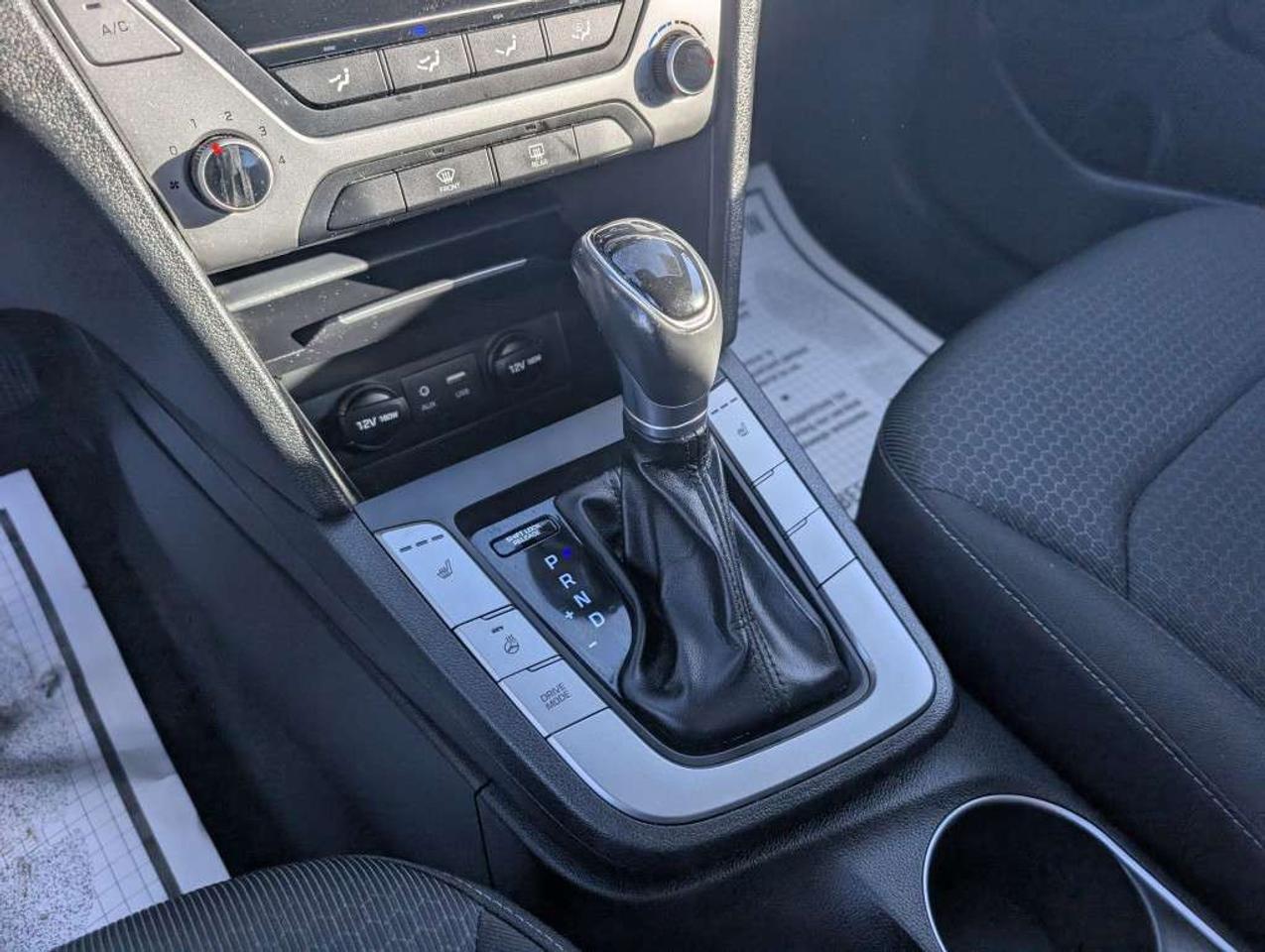 2018 Hyundai Elantra GL   CAMERA BLIND SPOT APPLE CARPLAY&ANDROID AUTO Photo