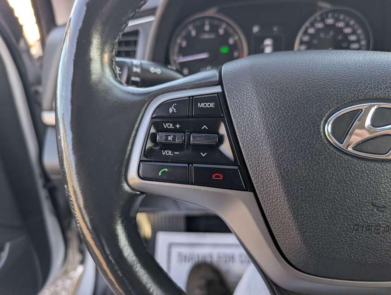 2018 Hyundai Elantra GL   CAMERA BLIND SPOT APPLE CARPLAY&ANDROID AUTO Photo