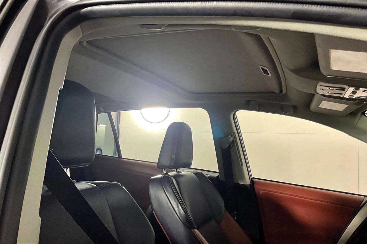 2013 Toyota RAV4 AWD 4dr Limited Photo