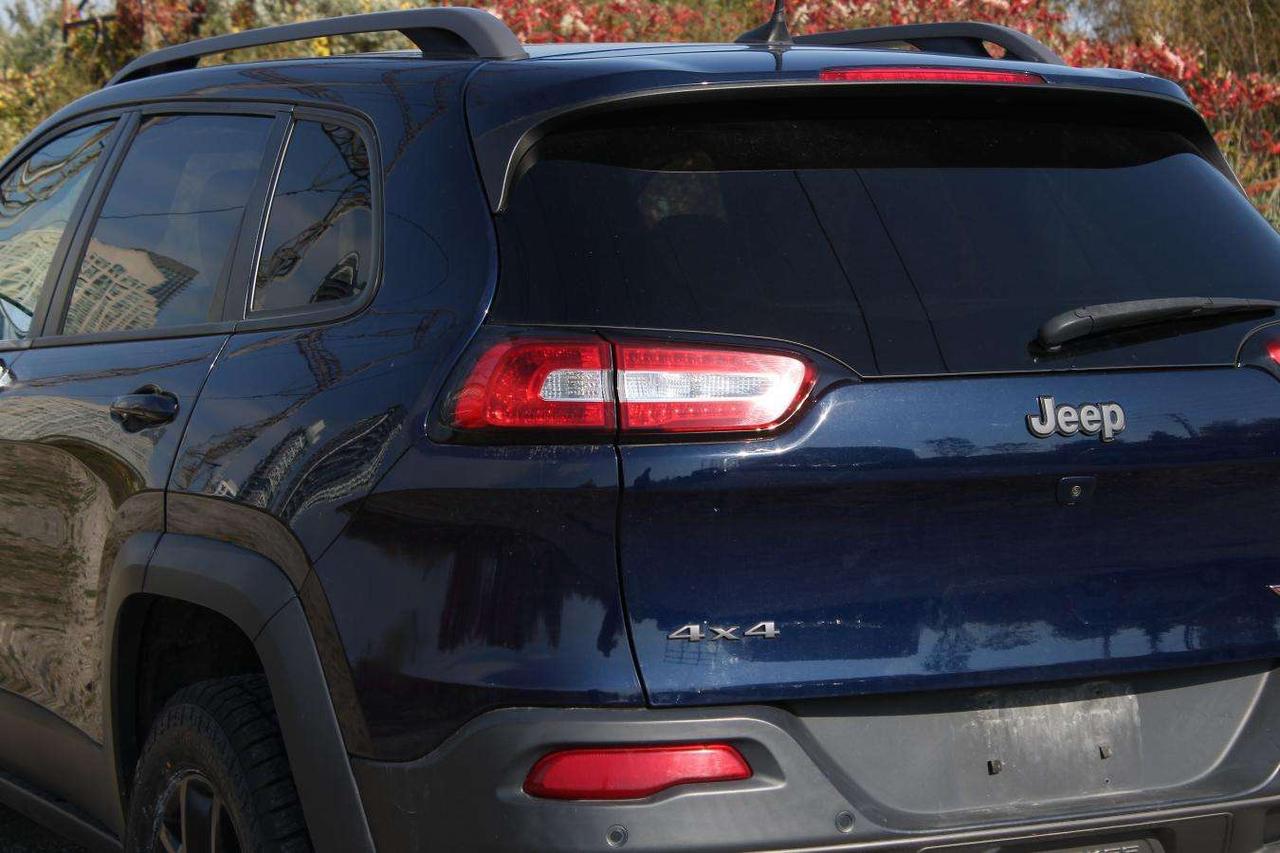 2016 Jeep Cherokee Trailhawk 4x4  Gps SiriusXM Moonroof ReverseCamera Photo