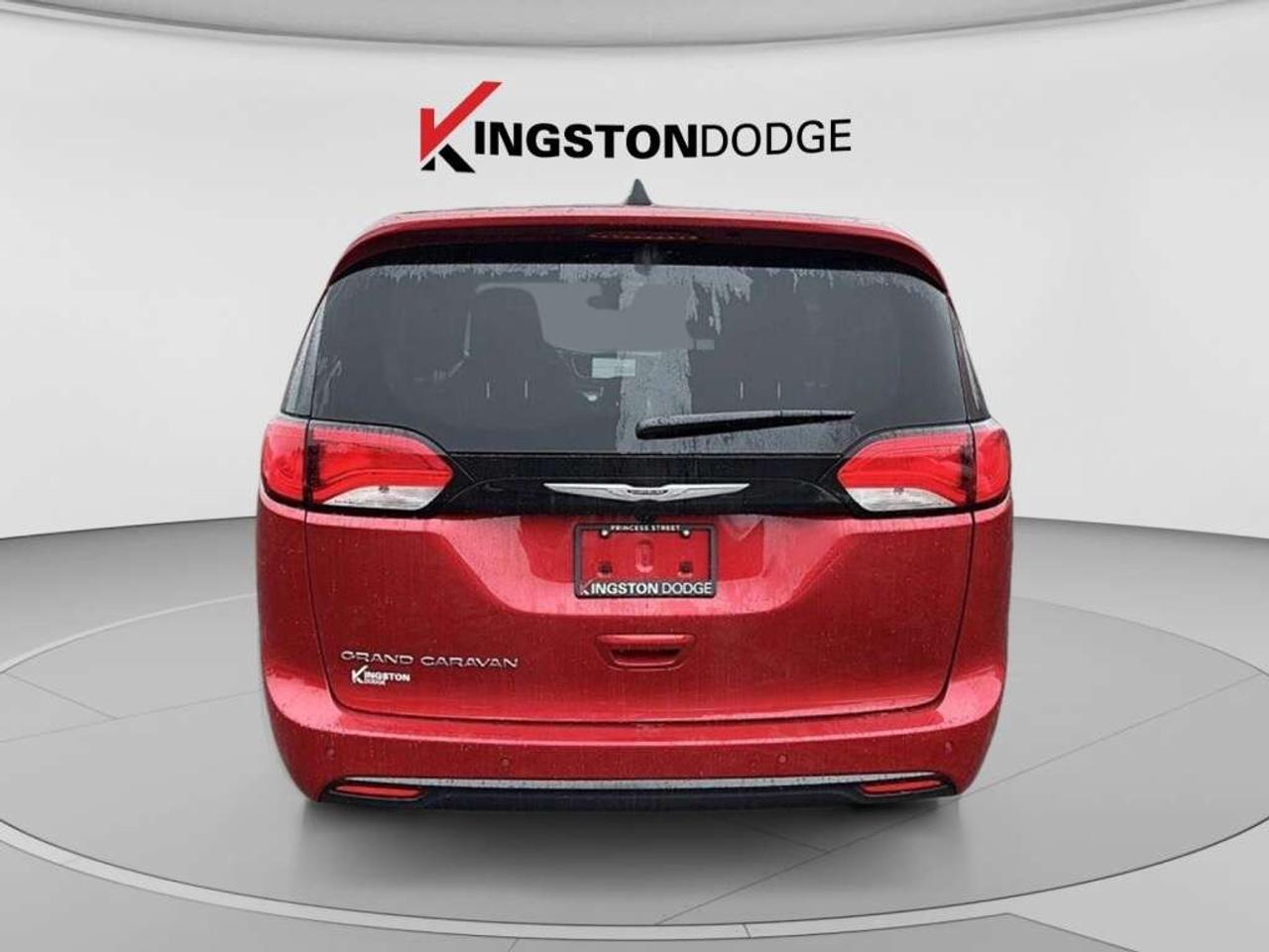 2025 Chrysler Grand Caravan SXT   Service Loaner Photo3