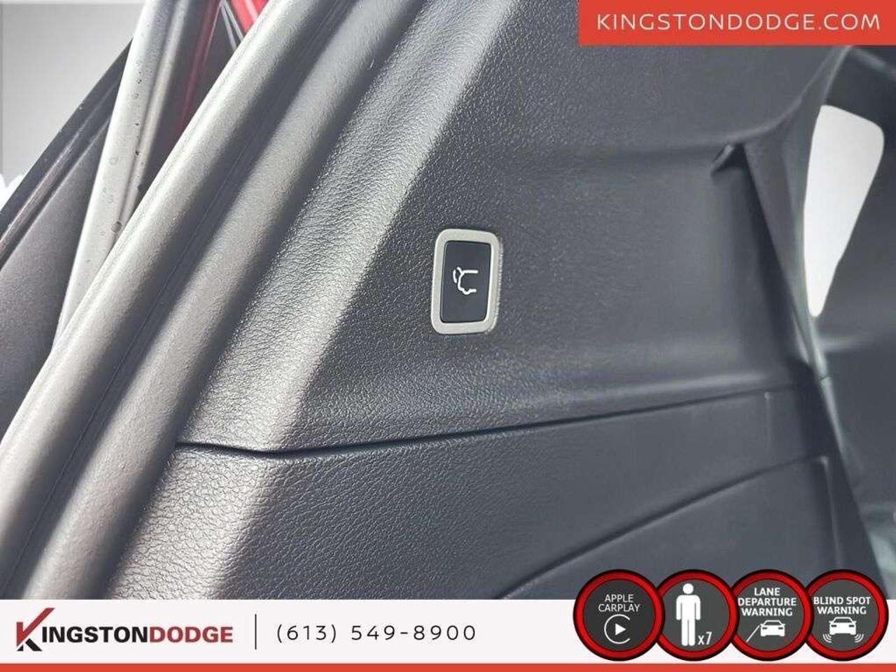 2025 Chrysler Grand Caravan SXT   Service Loaner Photo