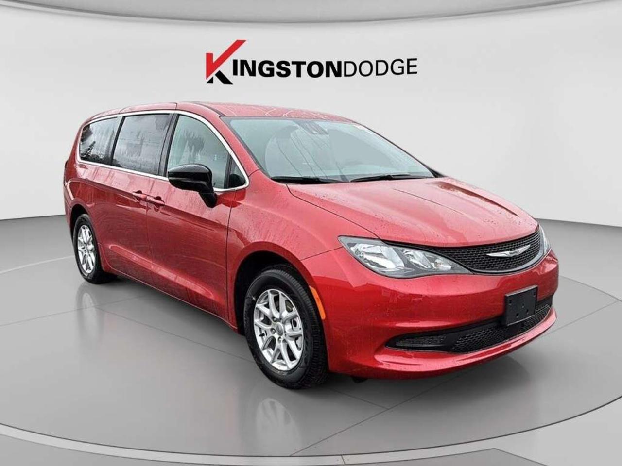 2025 Chrysler Grand Caravan SXT   Service Loaner Photo