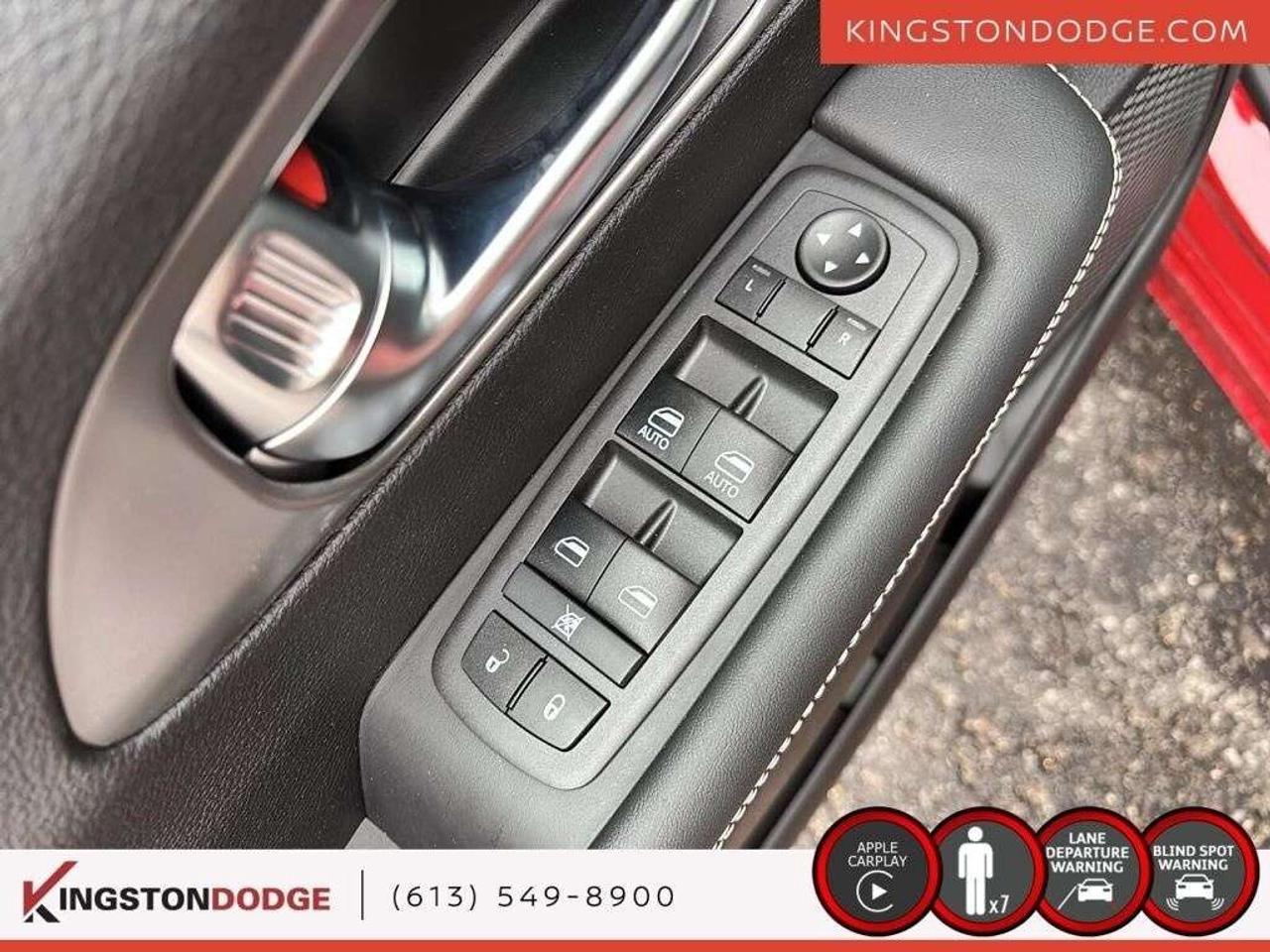 2025 Chrysler Grand Caravan SXT   Service Loaner Photo