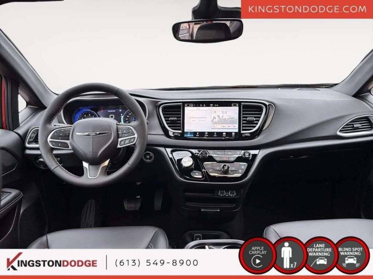 2025 Chrysler Grand Caravan SXT   Service Loaner Photo