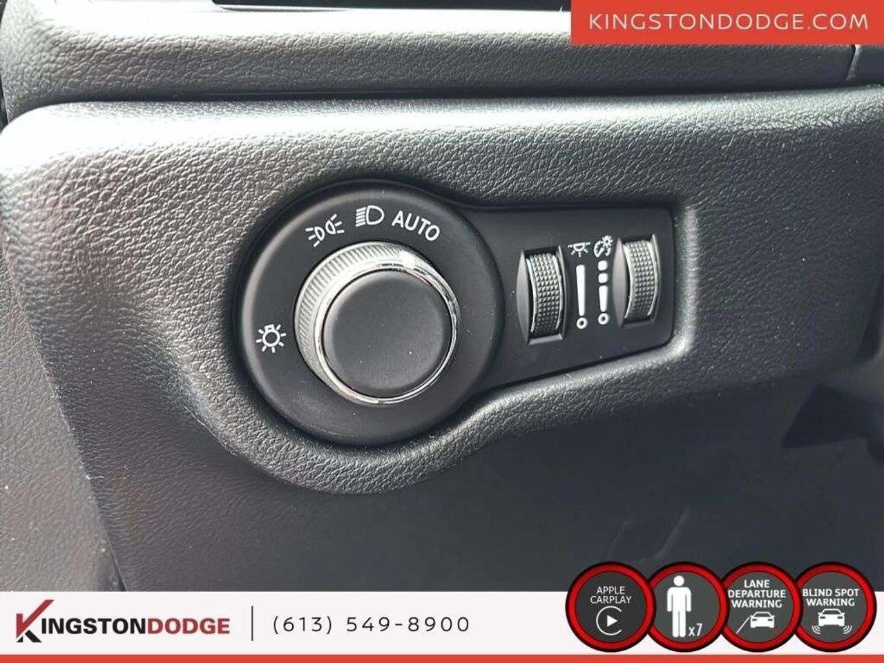 2025 Chrysler Grand Caravan SXT   Service Loaner Photo