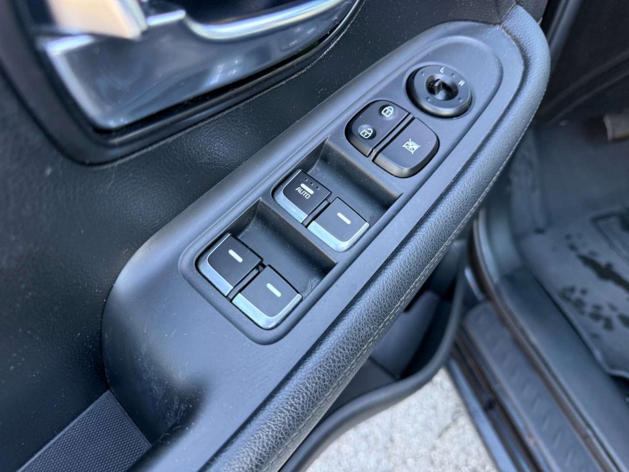 2014 Kia Rondo LX *CERTIFIED* Photo