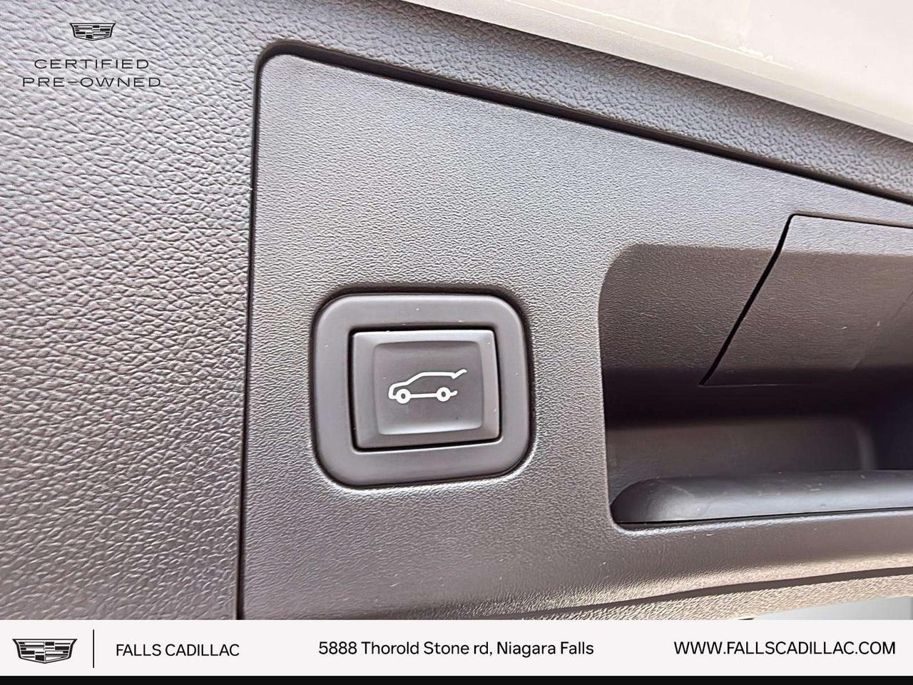 2023 Cadillac XT4 Sport SPORT,AWD,SUNROOF,NAV,LEATHER Photo