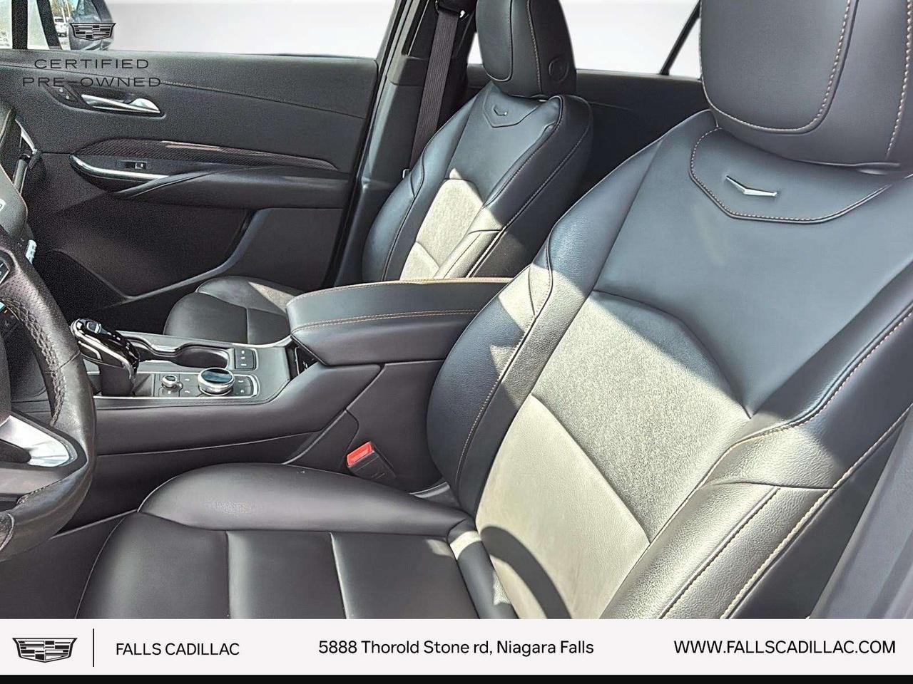2023 Cadillac XT4 Sport SPORT,AWD,SUNROOF,NAV,LEATHER Photo