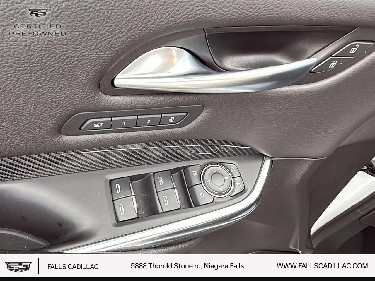 2023 Cadillac XT4 Sport SPORT,AWD,SUNROOF,NAV,LEATHER Photo
