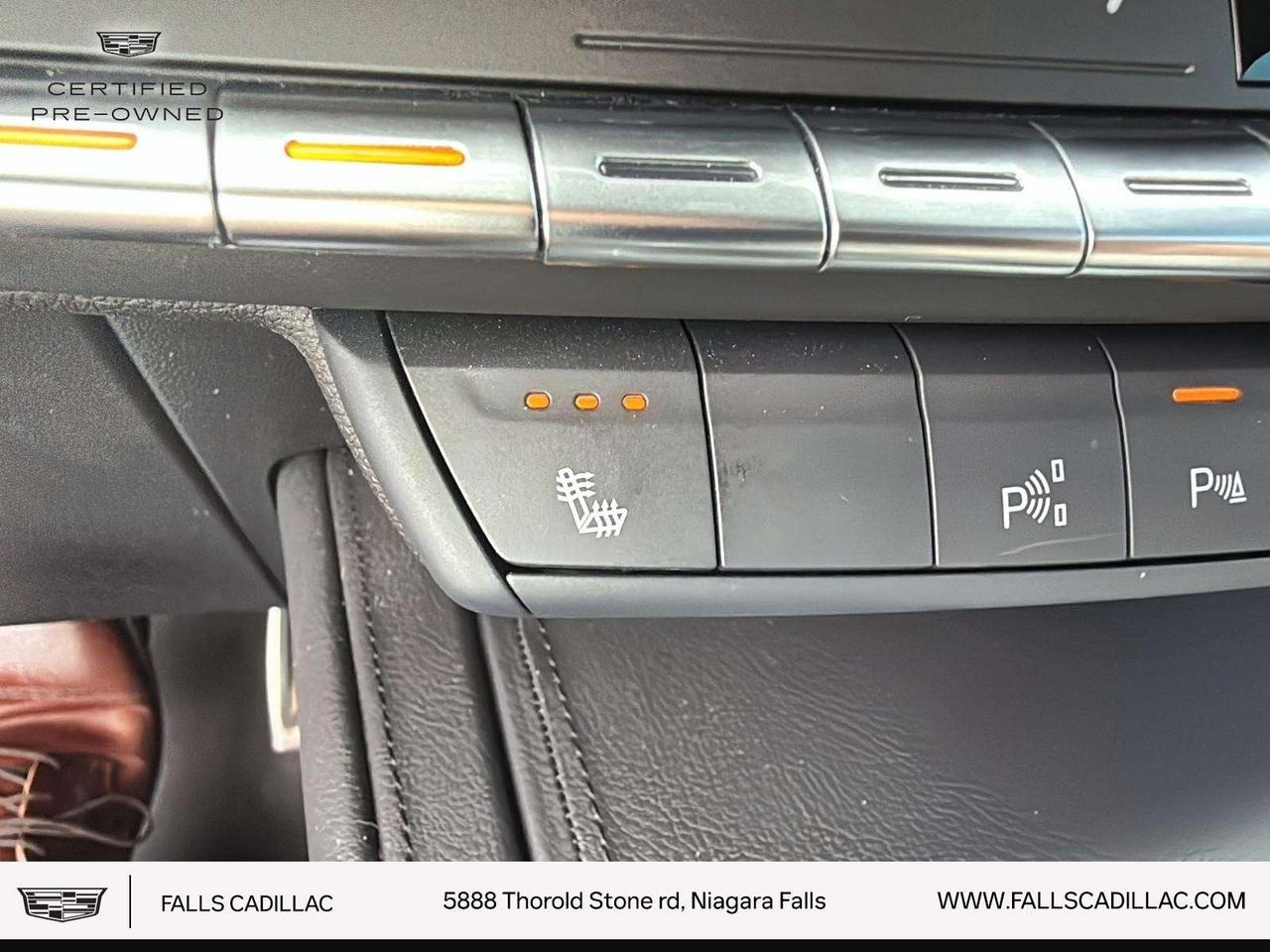 2023 Cadillac XT4 Sport SPORT,AWD,SUNROOF,NAV,LEATHER Photo