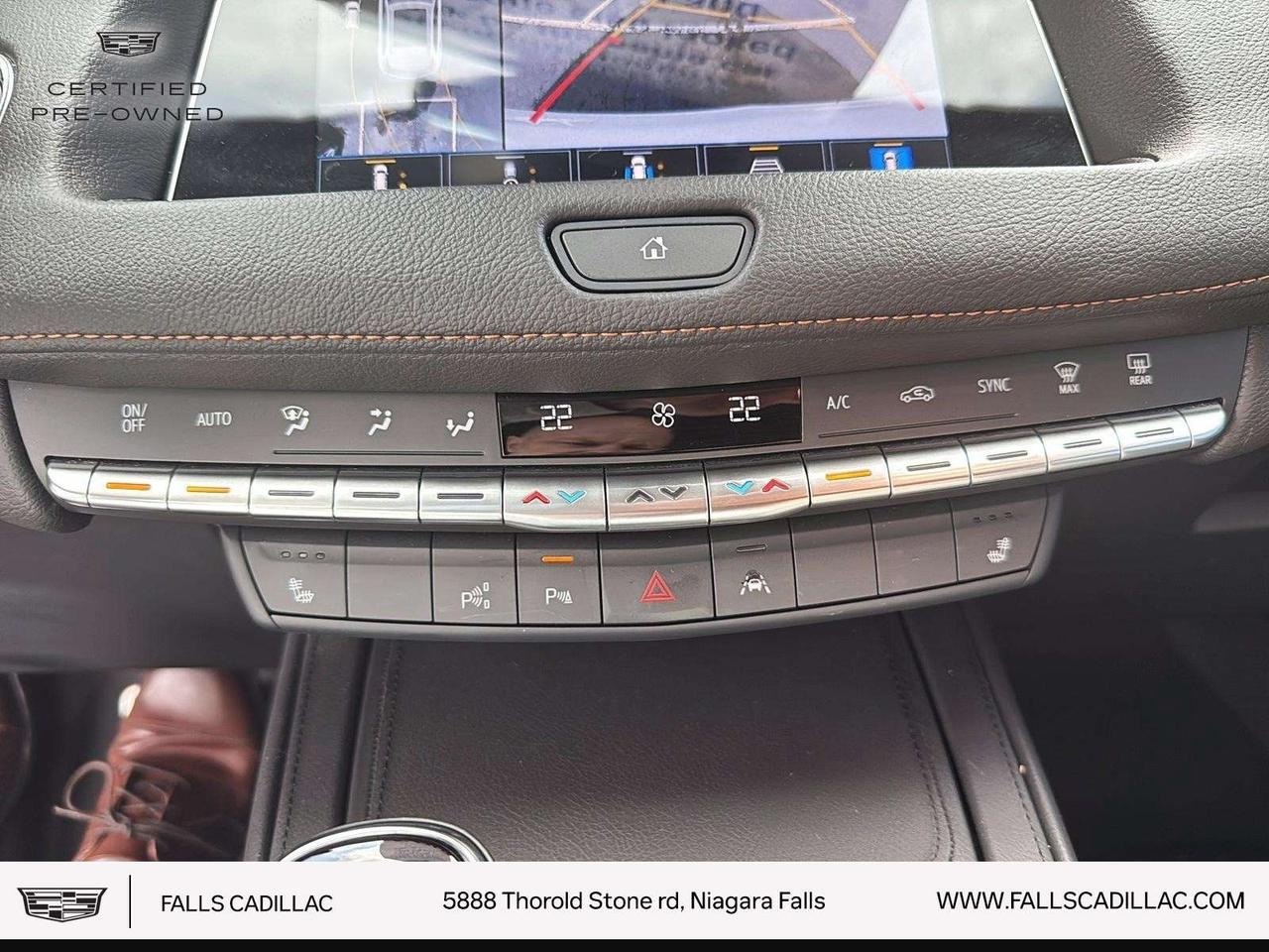 2023 Cadillac XT4 Sport SPORT,AWD,SUNROOF,NAV,LEATHER Photo
