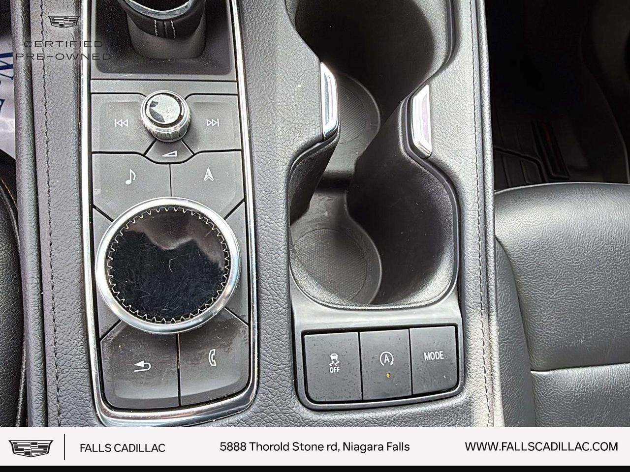 2023 Cadillac XT4 Sport SPORT,AWD,SUNROOF,NAV,LEATHER Photo