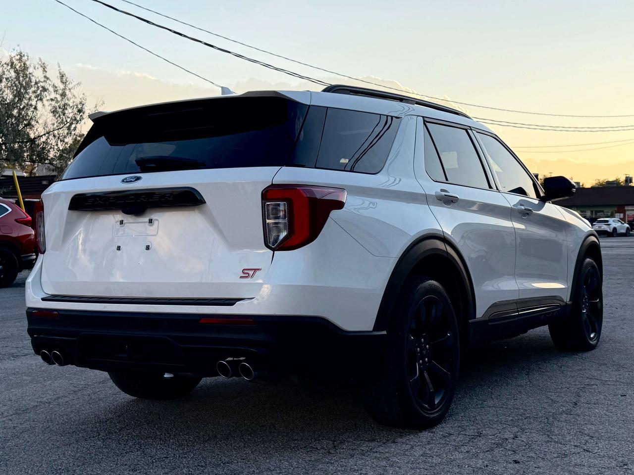 2022 Ford Explorer ST l 400HP l Ford Warranty l 6CYL l AWD l 3.0TT Photo