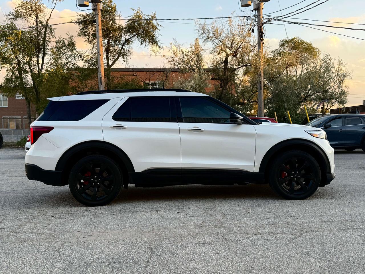 2022 Ford Explorer ST l 400HP l Ford Warranty l 6CYL l AWD l 3.0TT Photo