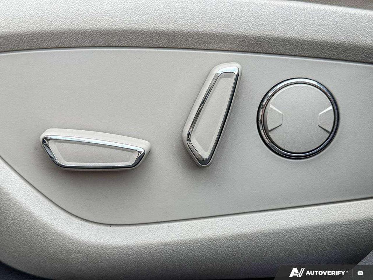 2020 Lincoln Nautilus Reserve   MOONROOF   HTD STEER WHEEL   LTHR Photo