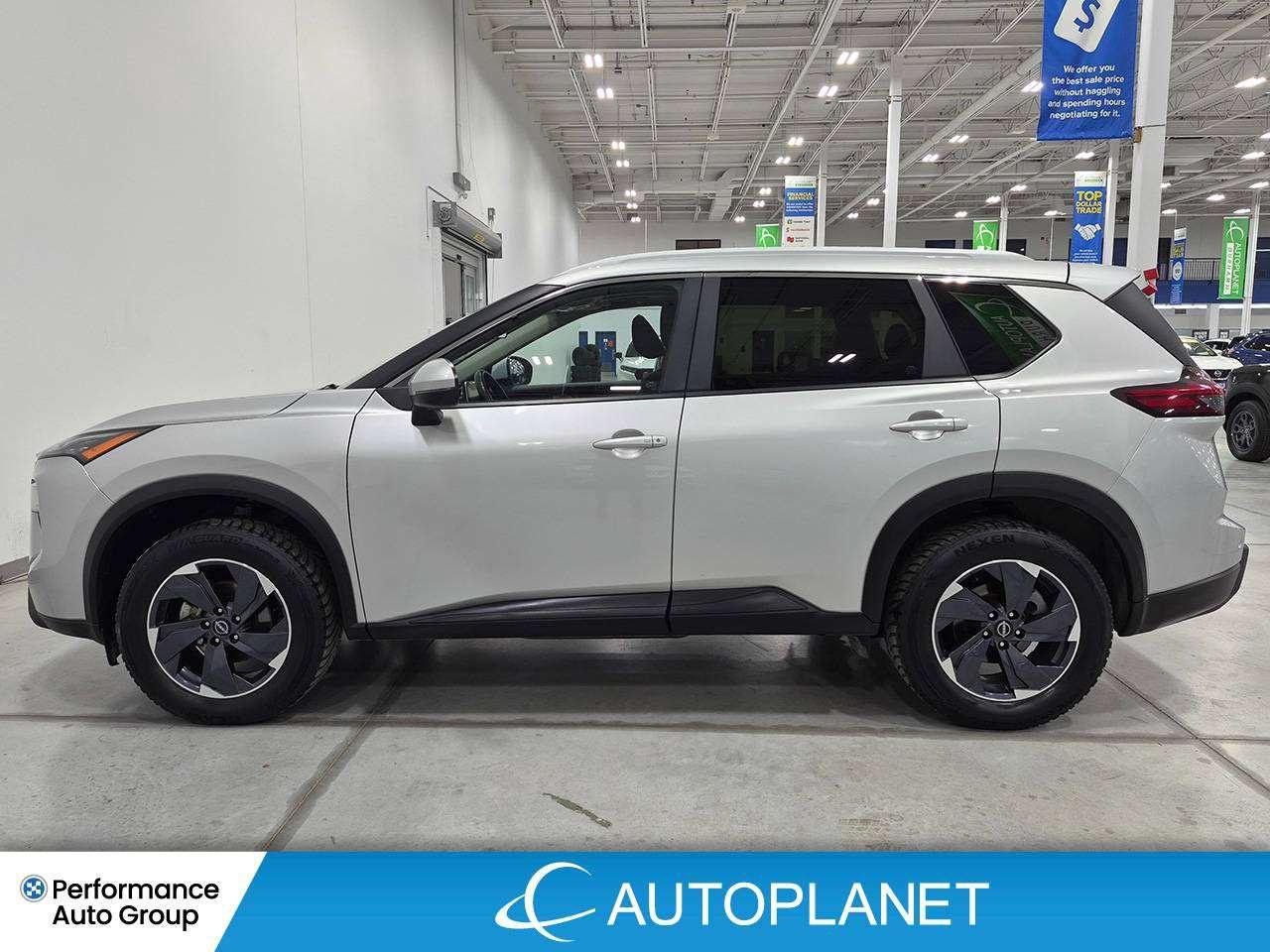 2025 Nissan Rogue SV AWD, Pano Roof, Back Up Cam, Heated Seats! Photo