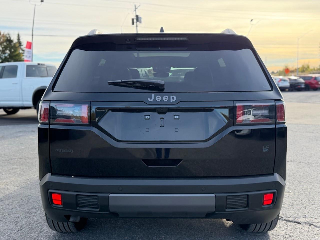 2026 Jeep Cherokee 85th Anniversary 4x4 Photo3