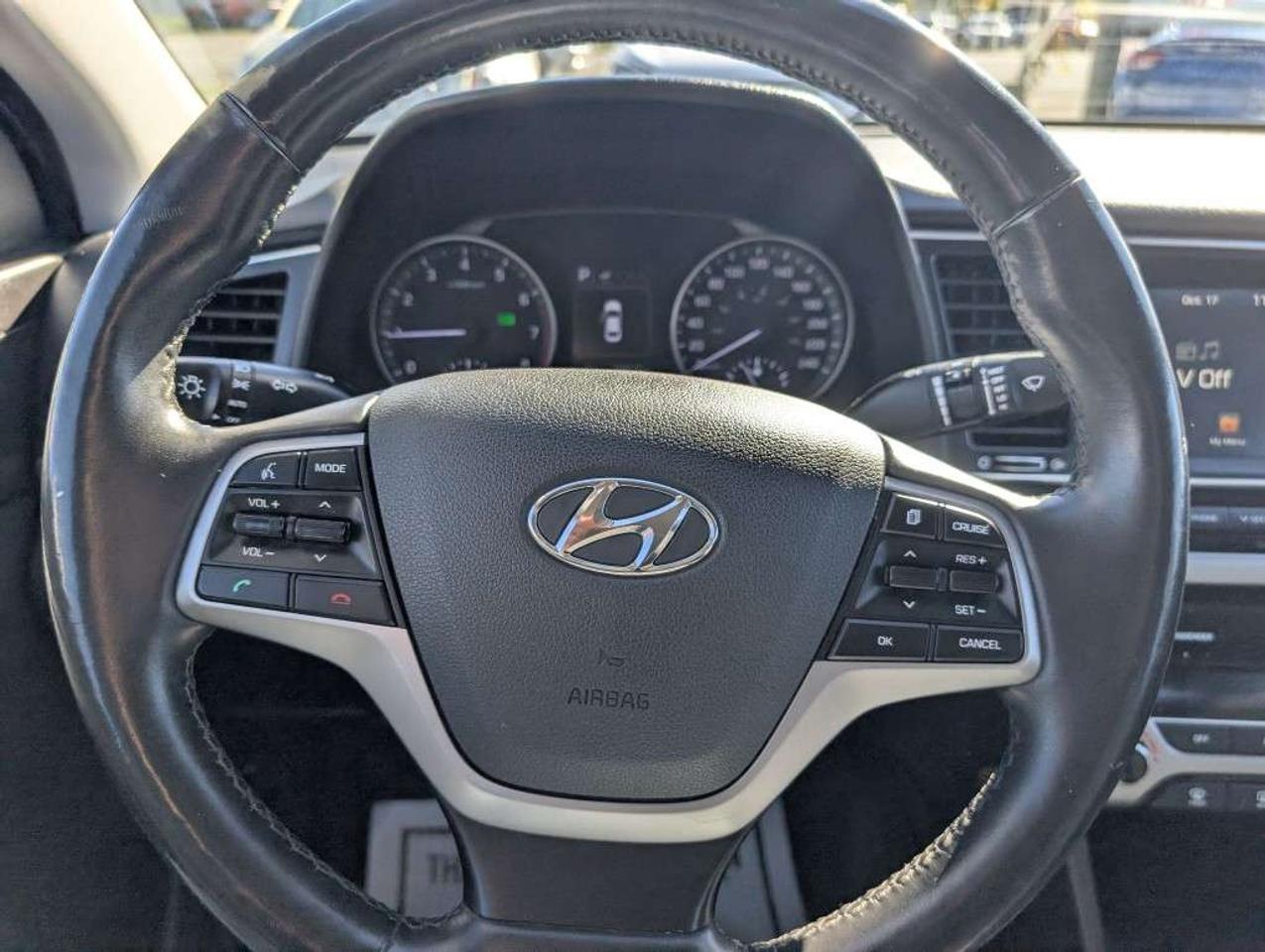 2017 Hyundai Elantra GLS SUNROOF CAMERA BLIND SPOT ANDROID&CARPLAY Photo