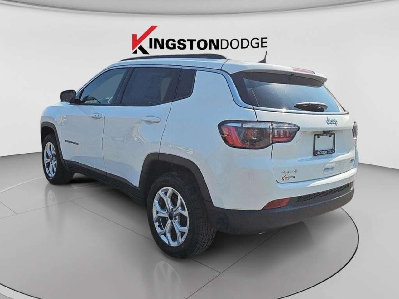 2025 Jeep Compass North 4WD   Service Loaner Photo1