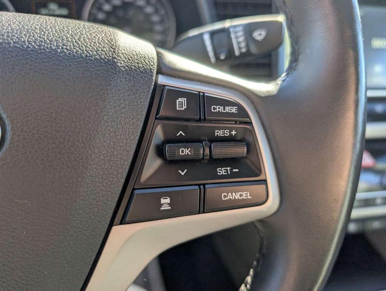 2017 Hyundai Elantra Limited Ultimate  NAV LEATHER SUNROOF CAMERA Photo