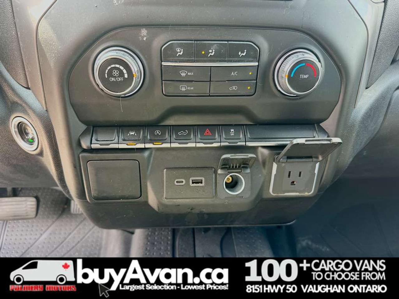 2023 Chevrolet Silverado 1500 Double Cab 4X4 Short Box + CAP *SAFETY COST INCLUDED* Photo
