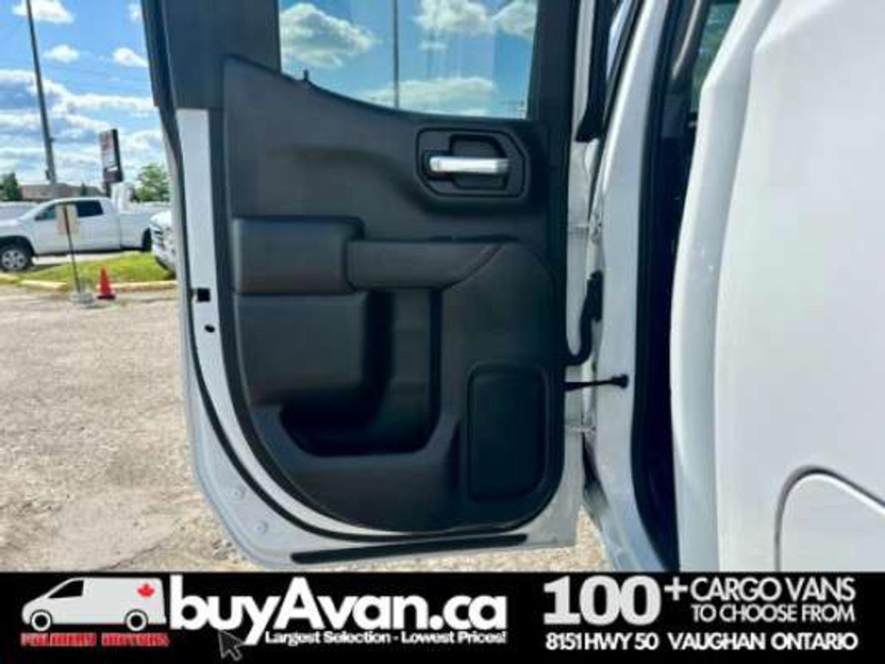 2023 Chevrolet Silverado 1500 Double Cab 4X4 Short Box + CAP *SAFETY COST INCLUDED* Photo