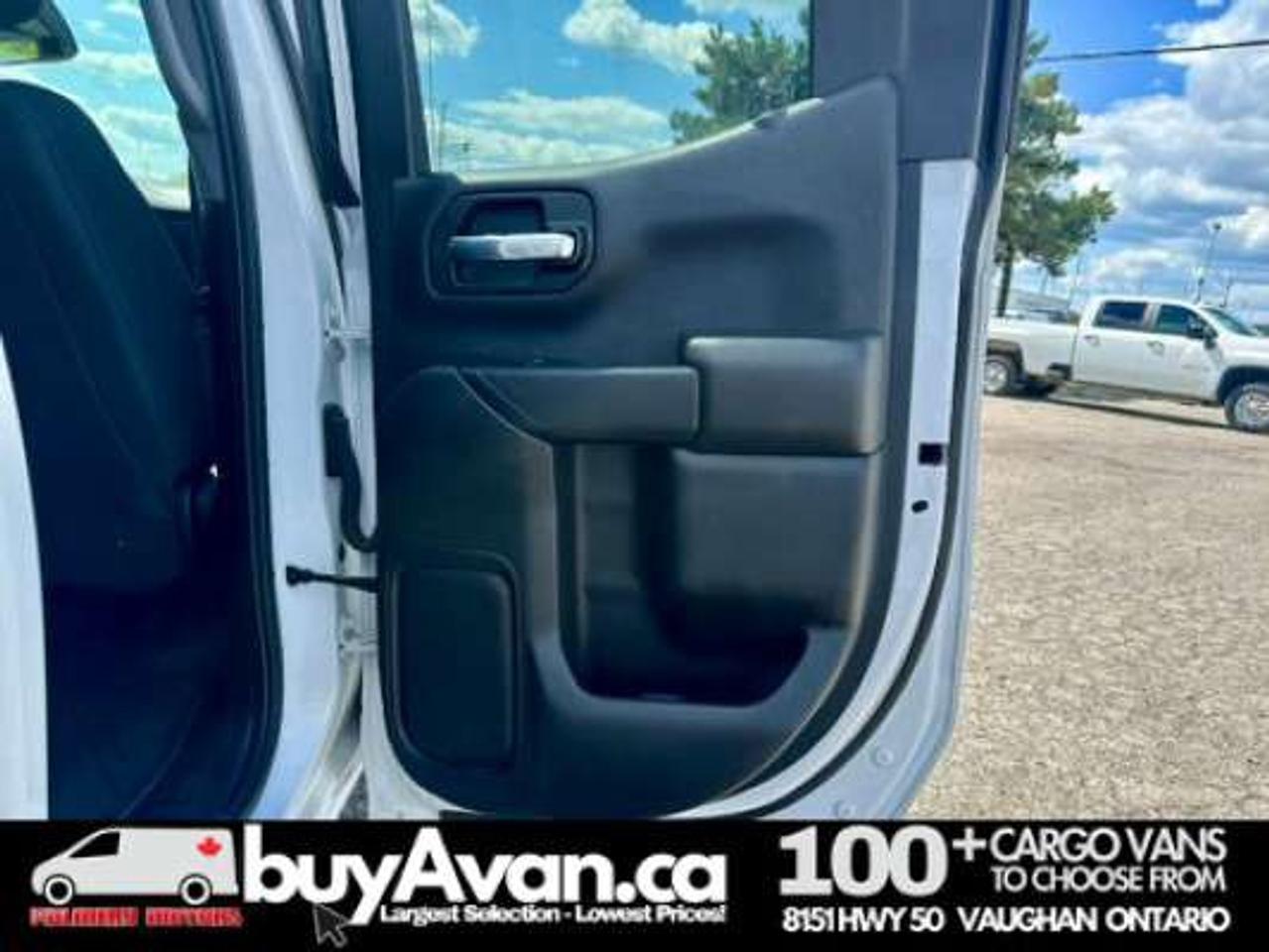 2023 Chevrolet Silverado 1500 Double Cab 4X4 Short Box + CAP *SAFETY COST INCLUDED* Photo