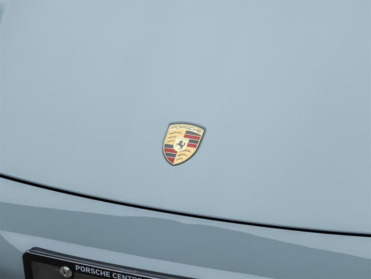 2026 Porsche 911  Photo4