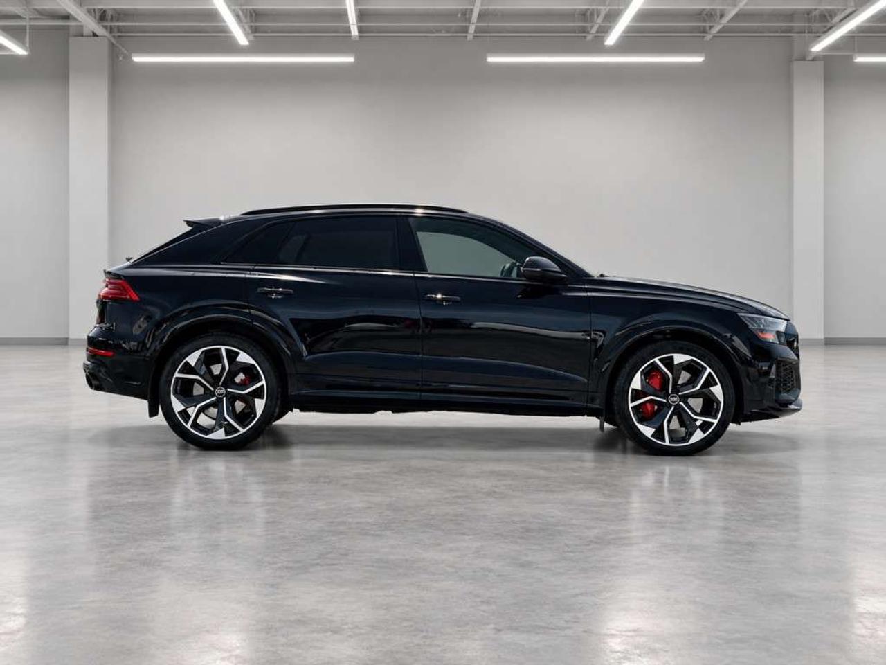 2022 Audi RS Q8 Carbon Optics   B&O Advanced 3D Sound   Carfax Clean Photo4