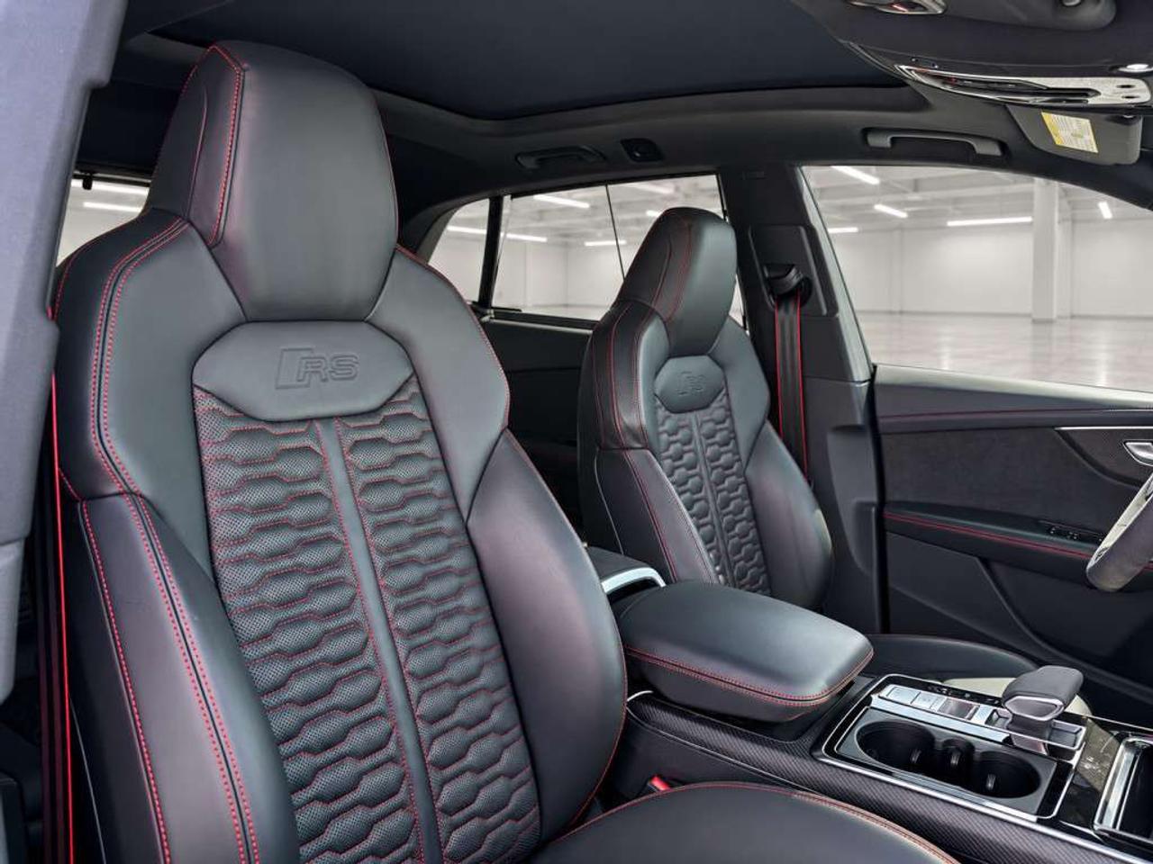 2022 Audi RS Q8 Carbon Optics   B&O Advanced 3D Sound   Carfax Clean Photo