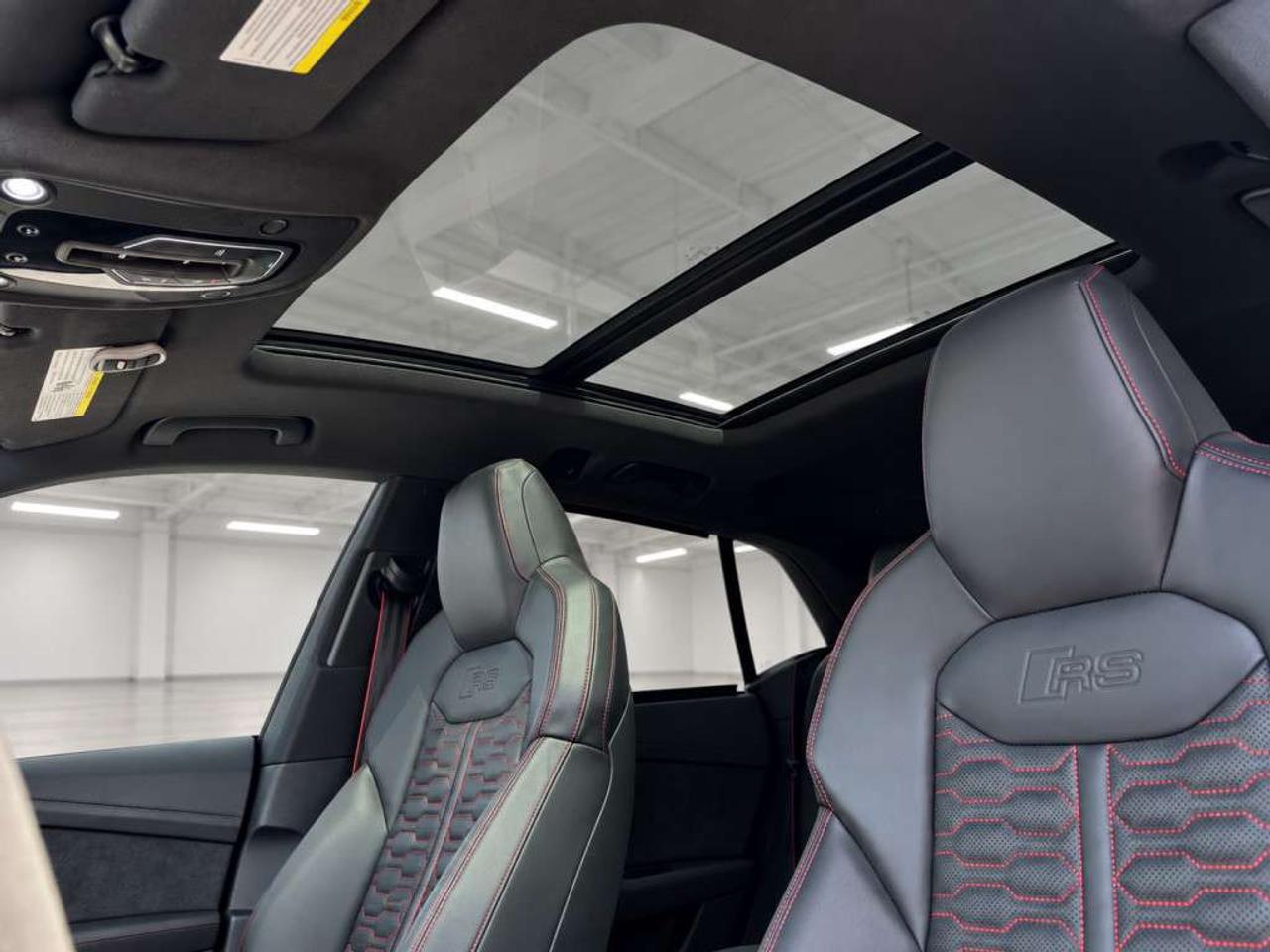 2022 Audi RS Q8 Carbon Optics   B&O Advanced 3D Sound   Carfax Clean Photo