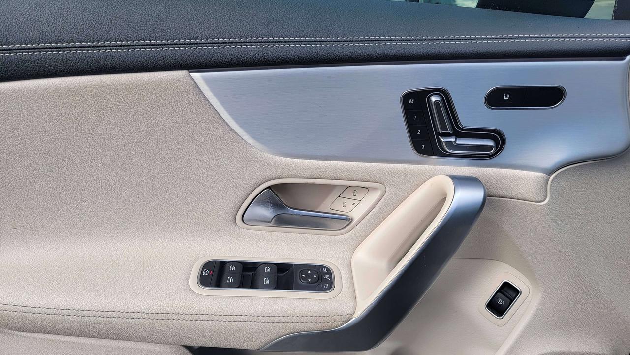 2025 Mercedes-Benz CLA 4MATIC® Photo