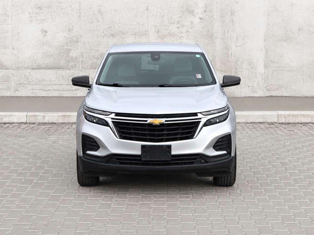 2022 Chevrolet Equinox LS  ReverseCamera HtdSeats CruiseCtrl Photo